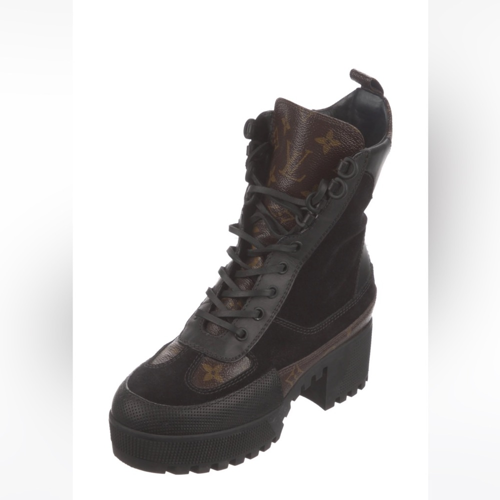 LOUIS VUITTON
LV Monogram Suede Combat Boots
Size: 6 | IT 36